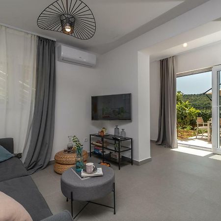 Apartments Flora Trogir Exterior photo