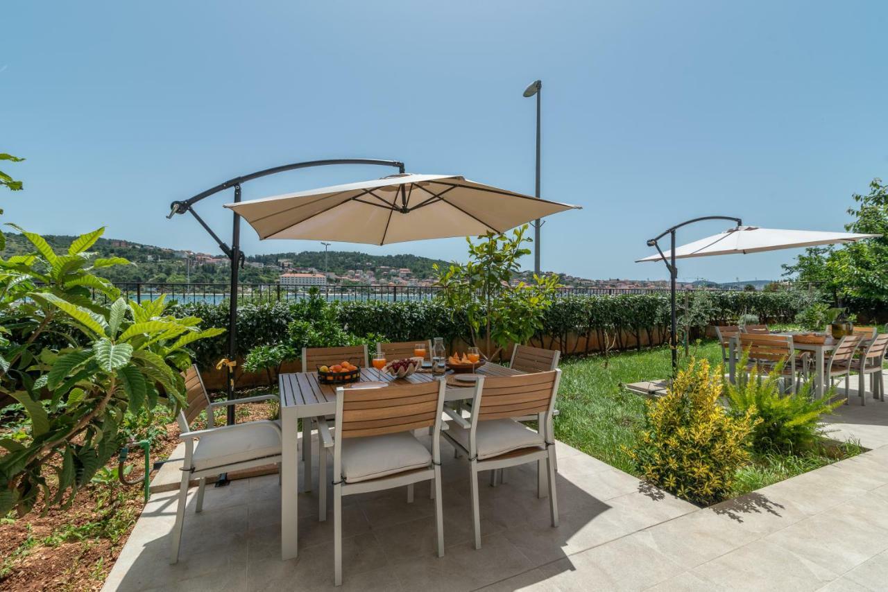 Apartments Flora Trogir Exterior photo